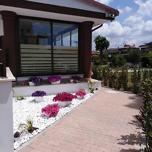 https://villa-ivana.it-romehotels.com