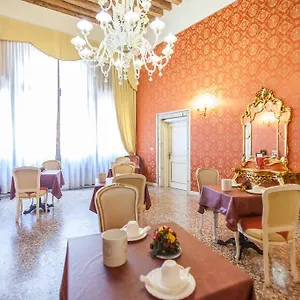 https://locanda-barbarigo-venezia.hotelslidodijesolo.com